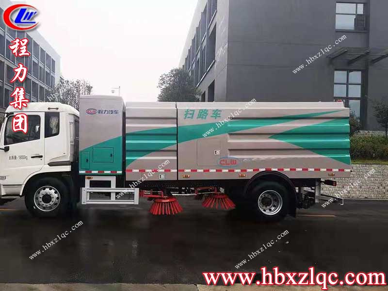 程力集團(tuán)純電動(dòng)的東風(fēng)天錦掃路車，經(jīng)濟(jì)又環(huán)保