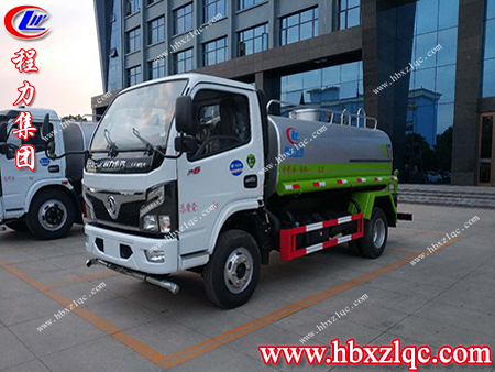 游走在城市的大街小巷，帶著音樂(lè)的灑水車(chē)-程力東風(fēng)D9灑水車(chē)